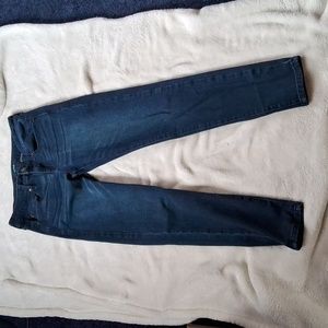 AERO womans size 6 reg low rise denim jeans